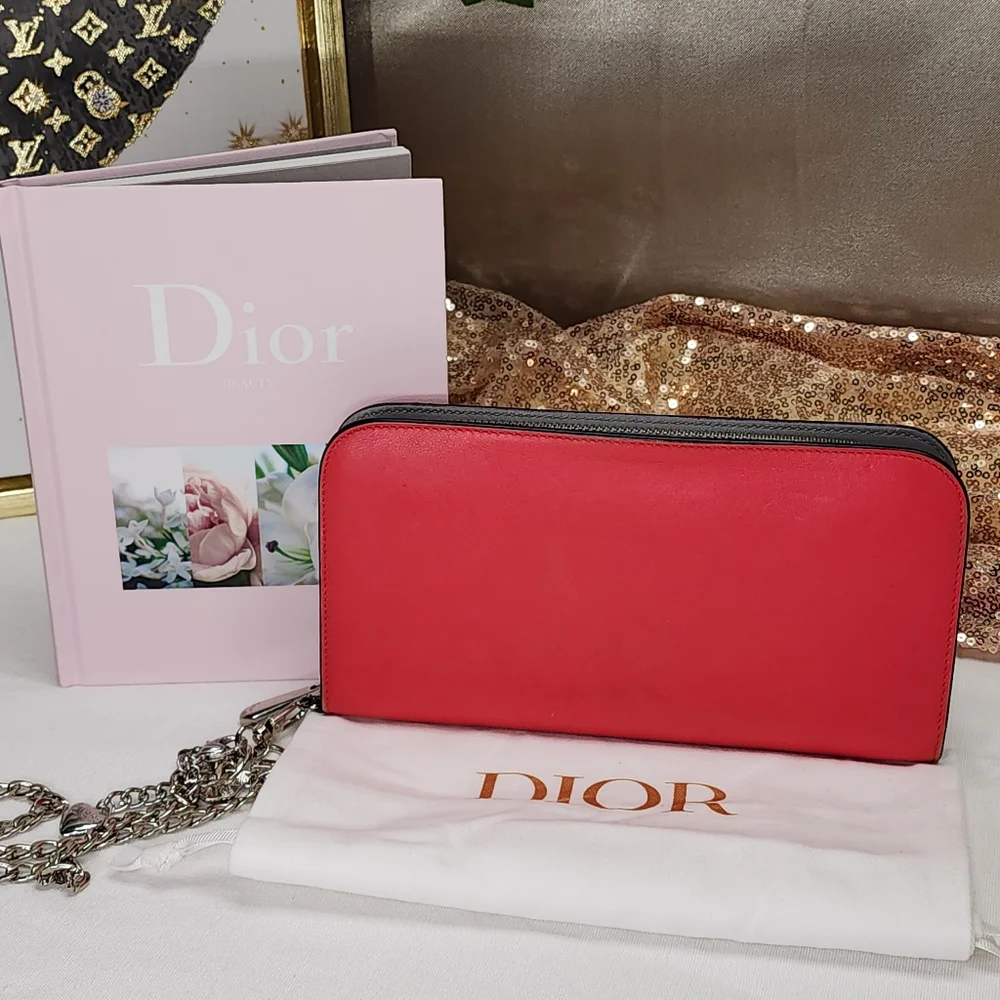 Christian Dior long  Zip WALLET PRESTINE CONDITION AUTHENTIC GORGEOUS